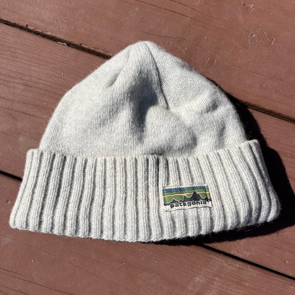 Patagonia Gray Knit Beanie - 100% Wool